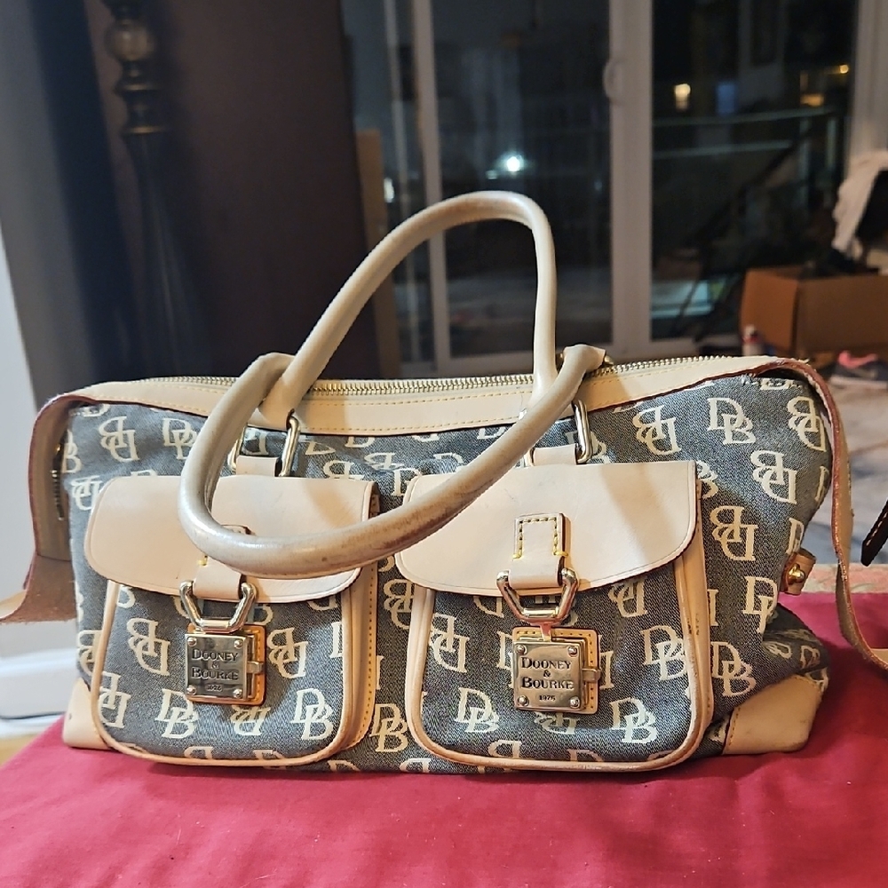 2 Set VTG Dooney & Bourke sachels  One Dustbag &1 PriceCard FIRM FINAL$126 - Picture 9 of 16
